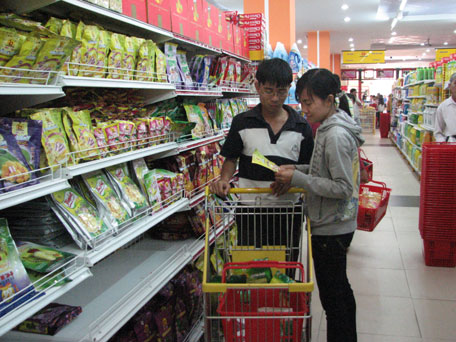 Người dân thấp thỏm… lo tăng giá