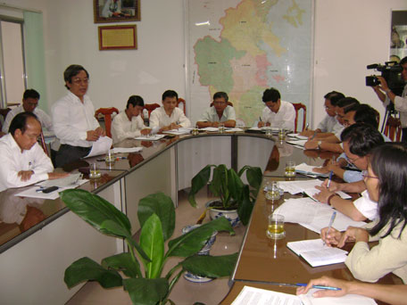 Huy động mọi biện pháp nhanh chóng dập tắt dịch heo tai xanh