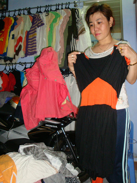 “Săn” hàng thùng