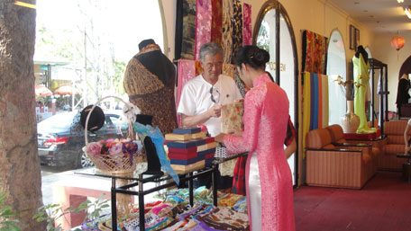 Khách du lịch quốc tế đến Khánh Hòa chi tiêu thấp, vì sao?