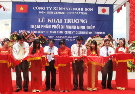 Khai trương Trạm phân phối xi măng Ninh Thủy