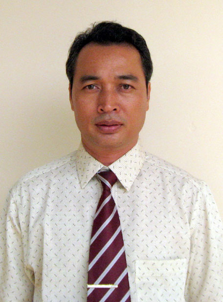 Hiệu trưởng ham thử sức mình