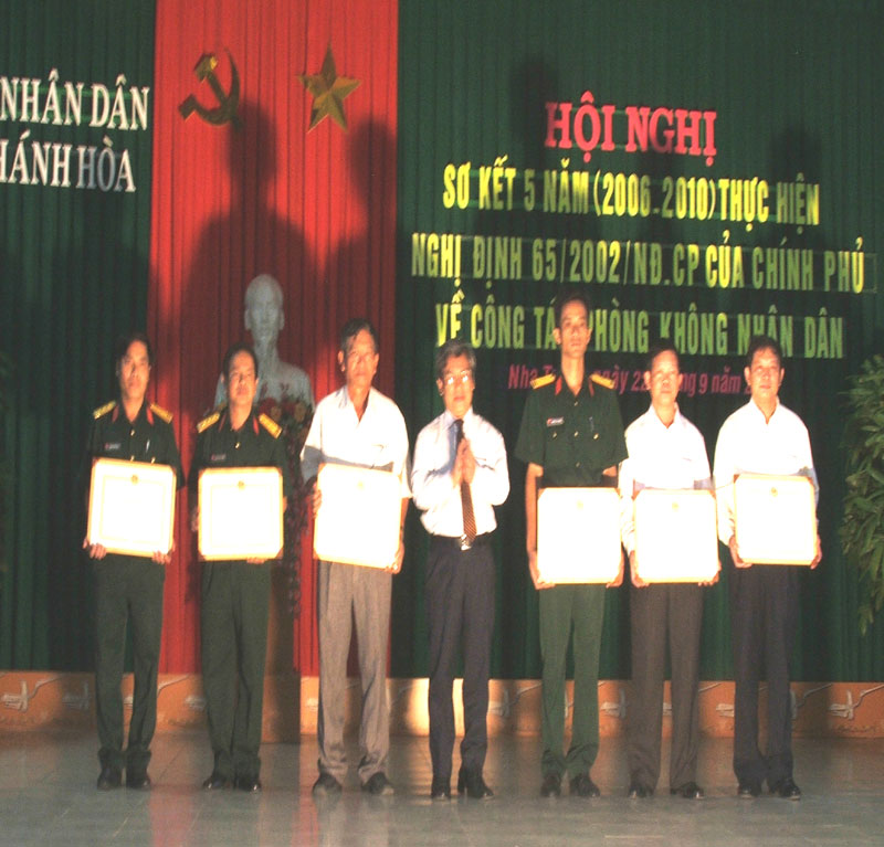 Sơ kết 5 năm thực hiện Nghị định của Chính phủ về công tác phòng không nhân dân