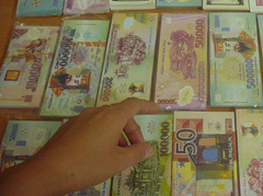 Từ 21-11, vàng mã chỉ in 1 mặt