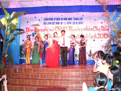 Tổ chức cuộc thi “Thương nhân thanh lịch chợ Đầm”