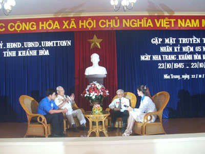 Gặp mặt, giao lưu truyền thống kỷ niệm 65 năm ngày Nha Trang - Khánh Hòa kháng chiến