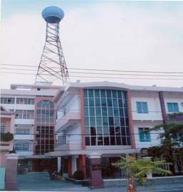 “Mắt thần” trông bão