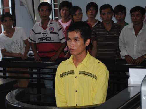 Lợi dụng sơ hở của người khác để trộm cắp