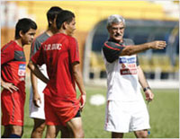 AFF Cup 2010: Philippines vượt vòng sơ loại để gặp Việt Nam