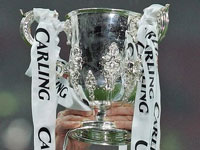 Manchester United và Arsenal gặp may tại tứ kết Carling Cup