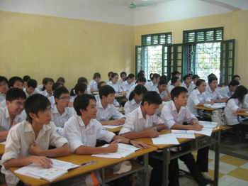 Mỗi tuần không quá 6 ngày tổ chức dạy học 2 buổi