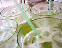 Mách bạn: Những thực phẩm giúp môi căng mọng