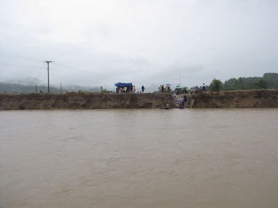 Cần sớm khắc phục giao thông sau mưa lũ