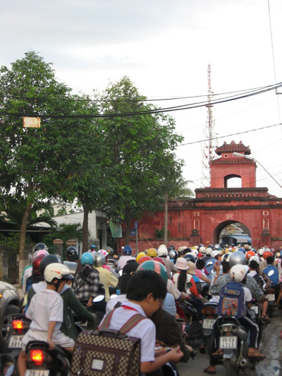 Khốn khổ vì ùn tắc giao thông