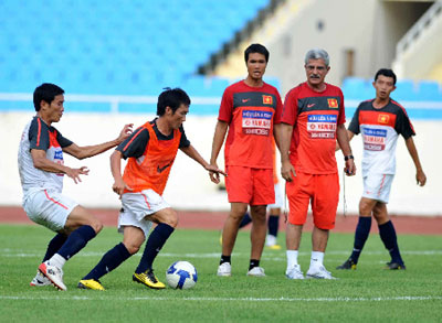 Như đứng trên đống lửa!