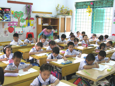 Tỉ lệ trường tiểu học đạt chuẩn quốc gia thấp