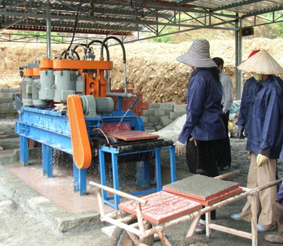 Giới thiệu mô hình sản xuất gạch xây dựng, gạch ngoại thất từ bột đá, bụi đá