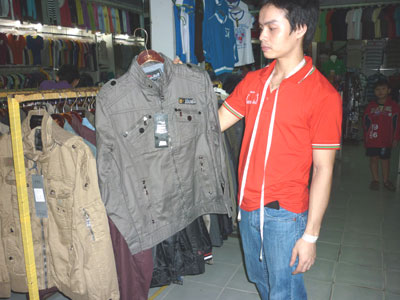 Thanh lịch và mạnh mẽ với áo khoác nam