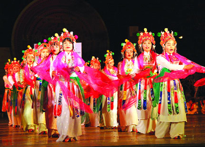 Phục hồi phát huy múa cổ Thăng Long