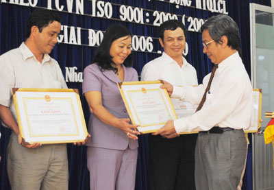 Đến năm 2013, 114 cơ quan hành chính Nhà nước xây dựng và áp dụng tiêu chuẩn ISO