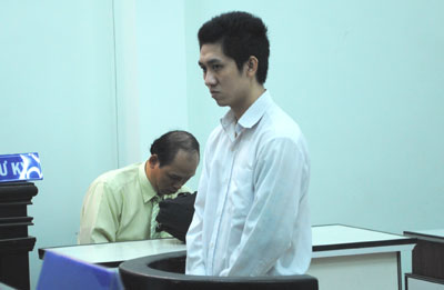 3 năm tù vì bắn xước da đầu người khác