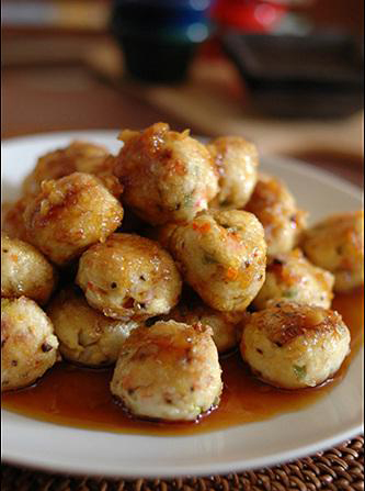 Món ăn: Đậu phụ viên rán xốt chua ngọt