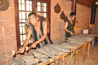 Cuốn hút Yang Bay