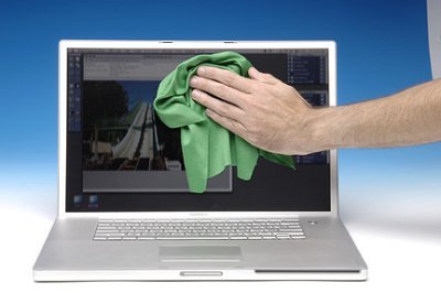 Mách bạn: Đừng coi thường cách vệ sinh máy tính!