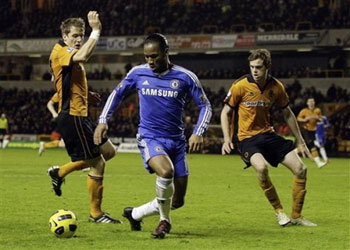 Manchester United dễ thở, Chelsea, Tottenham gặp khó