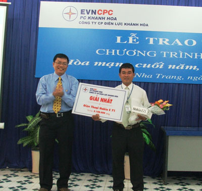 Trao 9 giải thưởng chương trình khuyến mại “Hòa mạng cuối năm, bốc thăm may mắn”