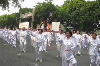 Tăng mức chuẩn trợ cấp xã hội đối với người cao tuổi