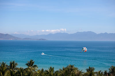 Lots of attractive programs for tourists during Tet