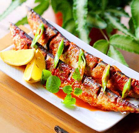 Món ăn: Cá nục nướng ớt kiểu Hàn Quốc