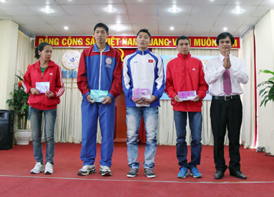 Đồng hành với thể thao phố biển