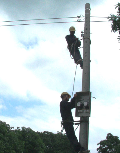 Quà Tết cho “vùng lõm”