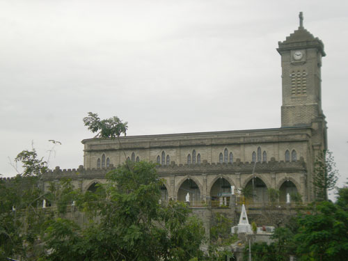 Vẻ đẹp cổ kính của Nhà thờ Chánh Tòa TP. Nha Trang.