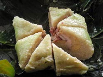 Mách bạn: Mẹo giữ bánh chưng ra Tết không mốc