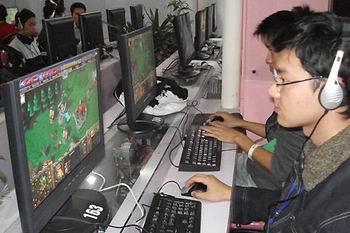 Nhiều thanh, thiếu niên "nghiện" game online quá mức - Ảnh mang tính chất minh họa