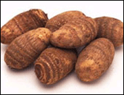 Mẹo vặt: Gọt khoai sọ không bị ngứa