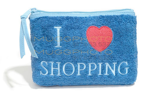 Những sai lầm khi dùng ví cầm tay