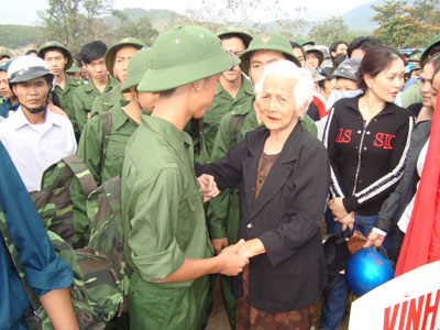 Rộn ràng ngày hội tòng quân