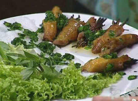 Món ăn: Thịt heo nướng hẹ