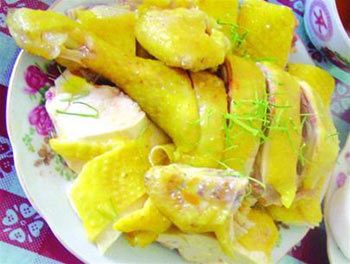 Mách bạn: Mẹo luộc gà. bò ngon, mềm, không nát