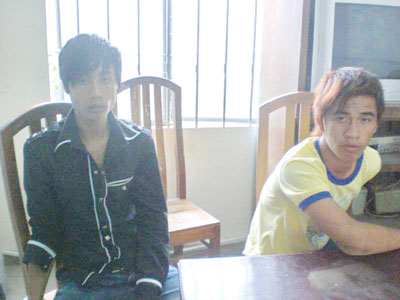 Bắt khẩn cấp 2 đối tượng cướp giật tài sản gây chết người