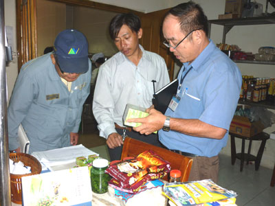 Kiểm tra vệ sinh an toàn thực phẩm tại Công ty TNHH Nhà máy Tàu biển Hyundai Vinashin