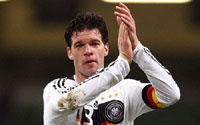 Michael Ballack sẽ có trận đấu chia tay đội tuyển Đức