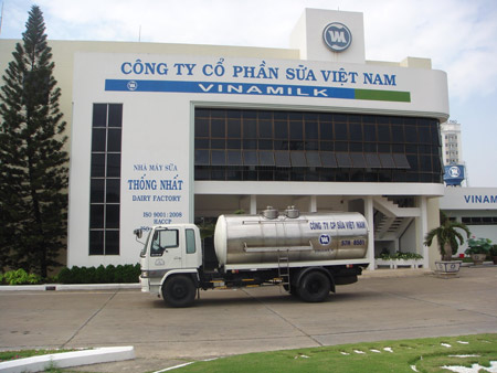 Vinamilk tăng giá thu mua sữa tươi