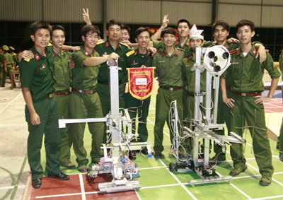 Tổ chức cuộc thi ROBOCON 2011 cấp trường