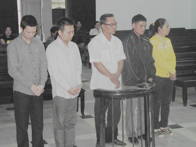 Cán bộ tín dụng ngân hàng “dỏm” lĩnh án