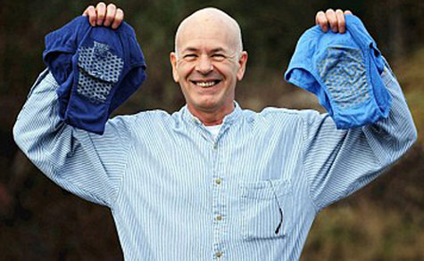 Steve Bradshaw và sáng chế của mình.